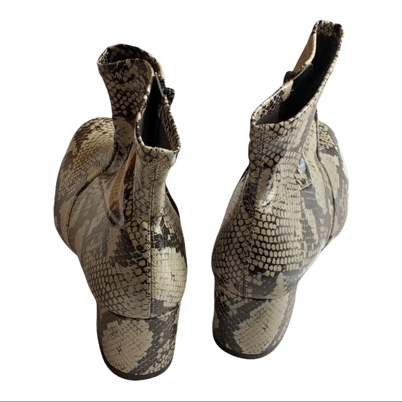 TIME AND TRU SNAKE PRINT BOOTS, SIZE 7.5 - Picture 3 of 14